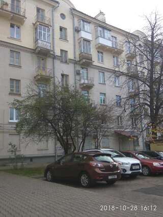 Апартаменты Classic Center Apartments Минск Апартаменты с балконом-11